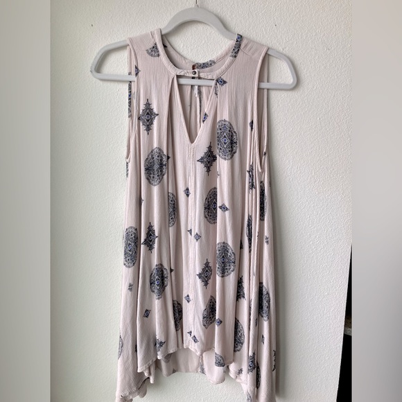Free People Tops - Free People Women's cream Sleeveless Tree Swing Tunic